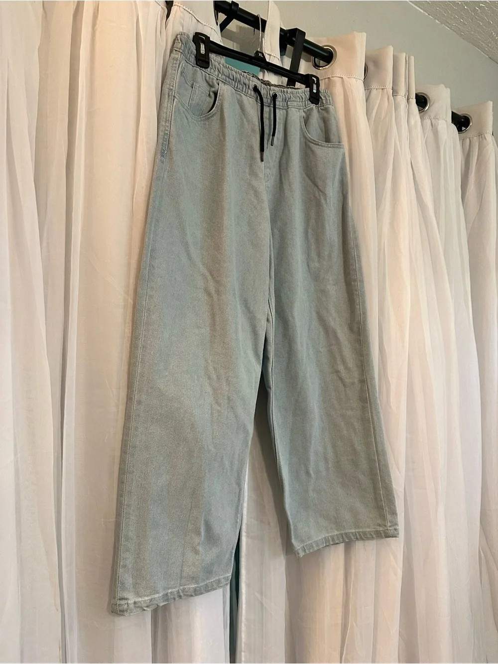 Volcom Men’s Light Wash Denim Wide-Leg Lounge Pants with Pockets and Drawstring